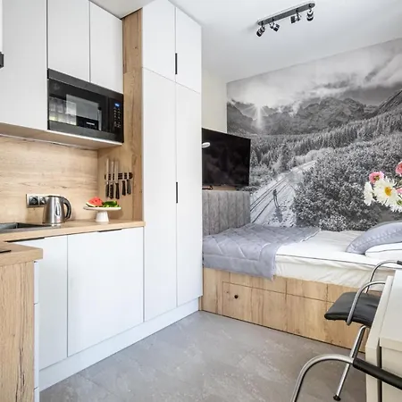 16 Apartament *