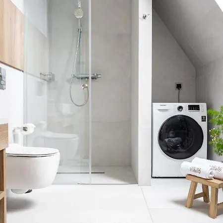 Апартаменты 16 *